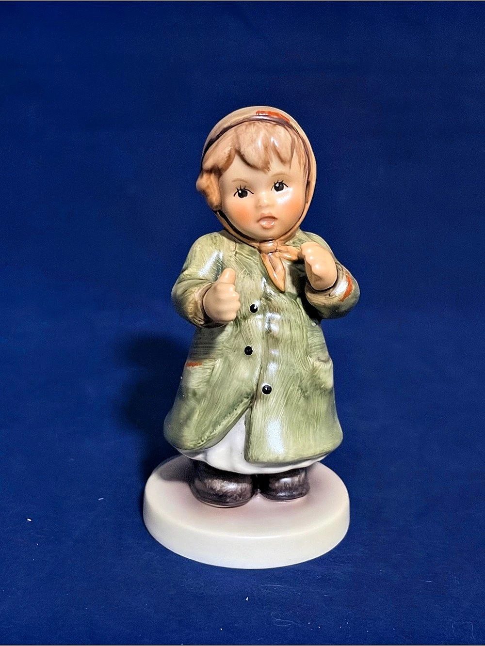M.I. Hummel Club #1878 “Keeping” HUM 2183 Porcelain Figurine w/Box